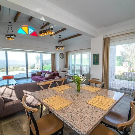 빌라 Astonishing House With Private Pool Surrounded By Nature In Fethiye